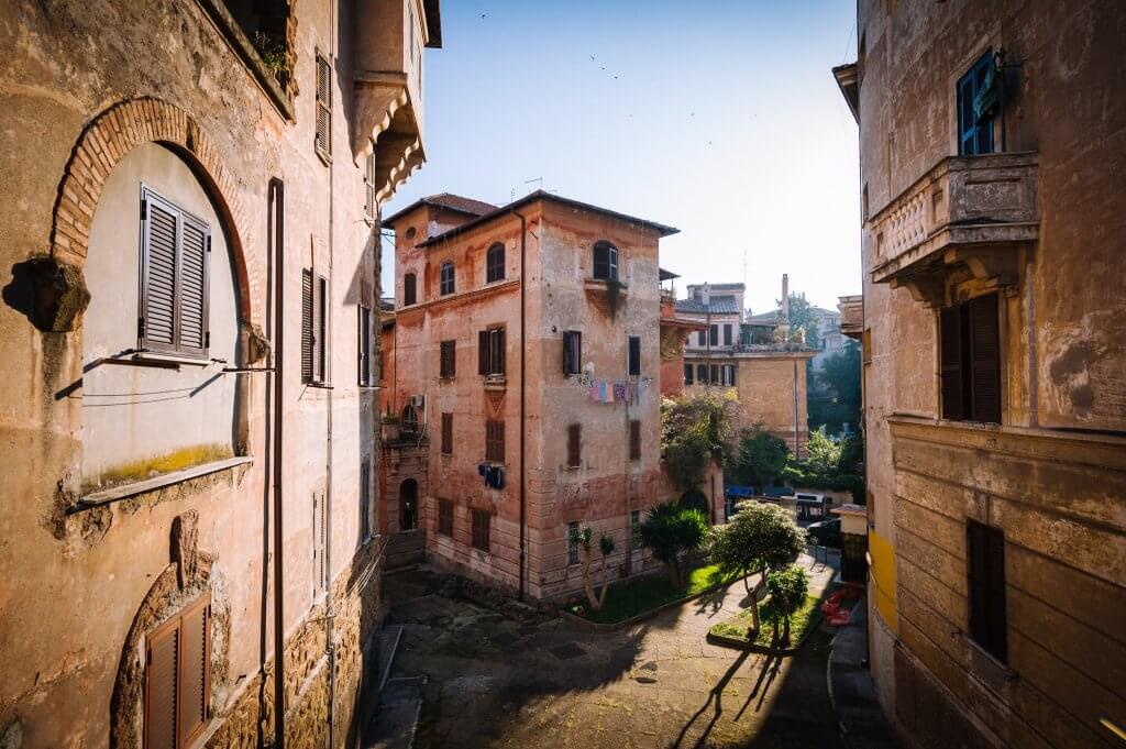Triviaal Wakker worden De kerk Hoe koop je een tweede huis in Italie: dit zijn de tips van makelaars