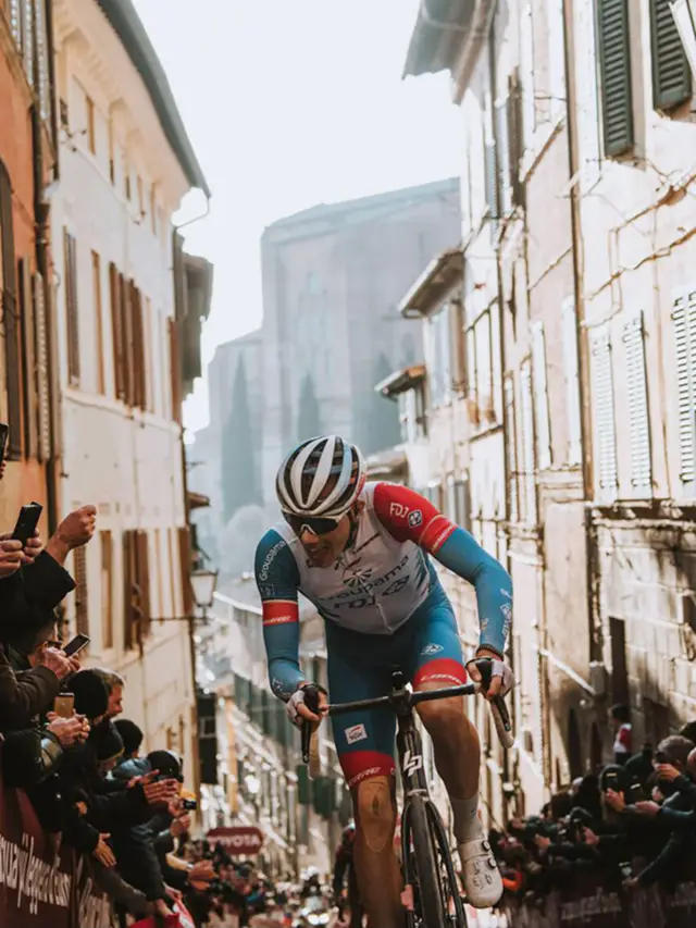 Fiets de Eroica Toscane Bucketlist