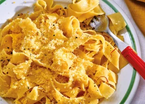 Pappardelle met saffraanboter